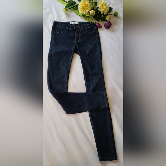 Hollister Jeans 00R  👖 - Picture 2 of 9